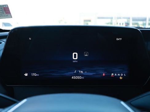 Used 2024 Chevrolet Traverse LT FWD image 12