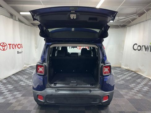 Used 2016 Jeep Renegade Latitude w/ Cold Weather Group image 17