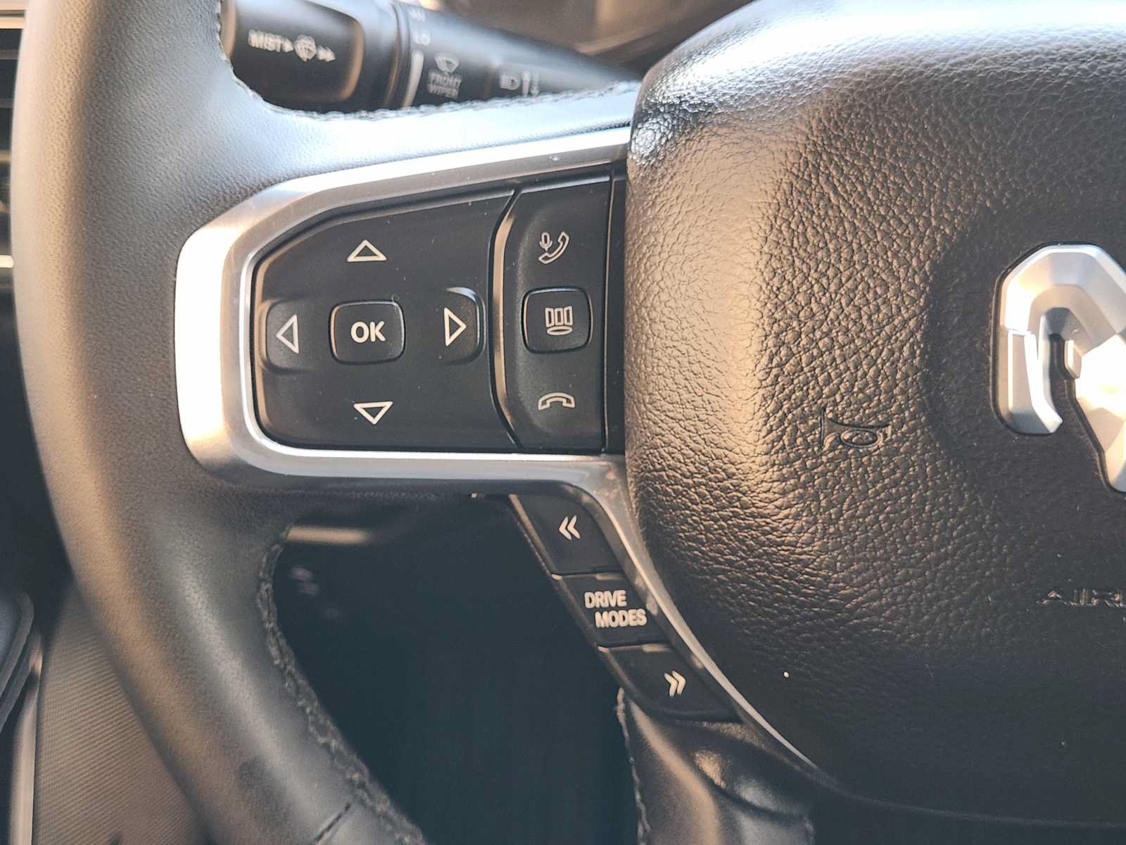 Used 2025 RAM 1500 Laramie w/ Night Edition AWD/4WD image 31