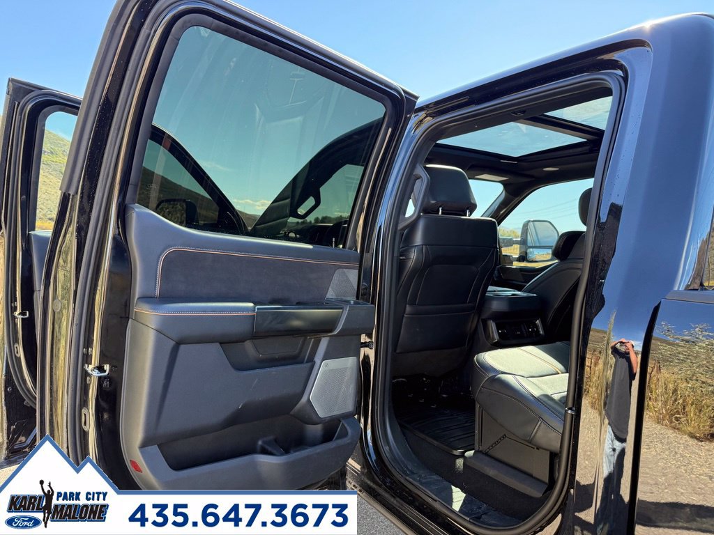 Used 2024 Ford F350 Platinum w/ FX4 Off-Road Package AWD/4WD image 29