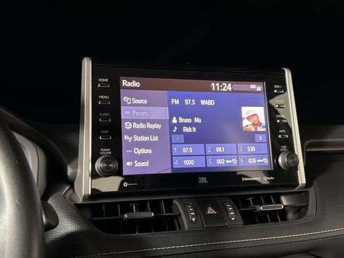Used 2022 Toyota RAV4 Limited AWD/4WD image 23