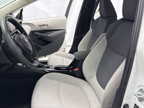 Used 2020 Toyota Corolla L image 9