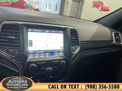 Used 2018 Jeep Grand Cherokee Trailhawk AWD/4WD image 26
