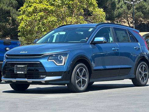 New 2026 Kia Niro FWD image 8
