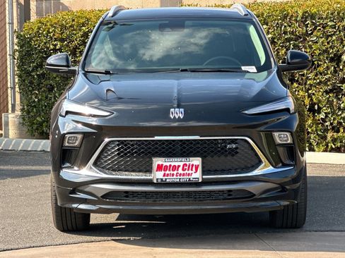New 2025 Buick Encore GX Sport Touring image 9