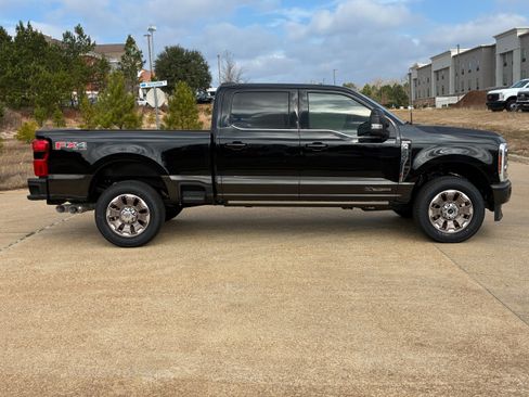 New 2025 Ford F350 King Ranch w/ FX4 Off-Road Package image 26