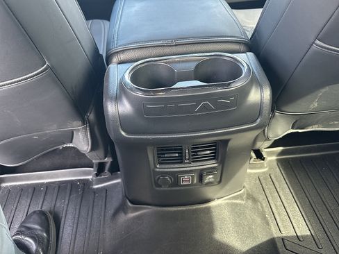 Certified 2019 Nissan Titan SV w/ SV Convenience Package AWD/4WD image 7
