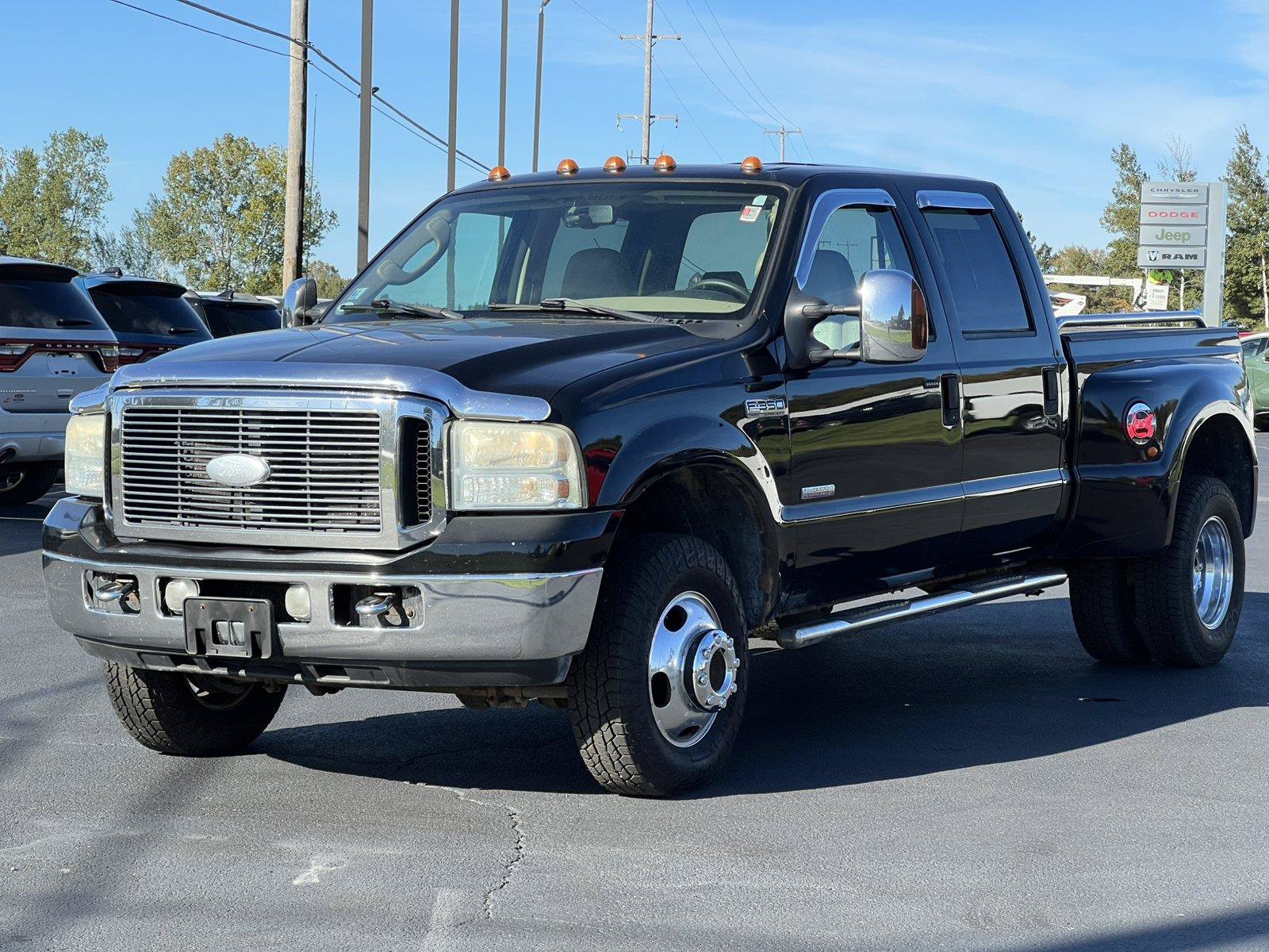 Used 2007 Ford F350 Lariat AWD/4WD image 2
