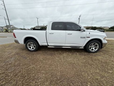 Used 2016 RAM 1500 Laramie w/ Convenience Group image 8