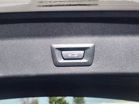 Used 2021 BMW X3 xDrive30e image 21