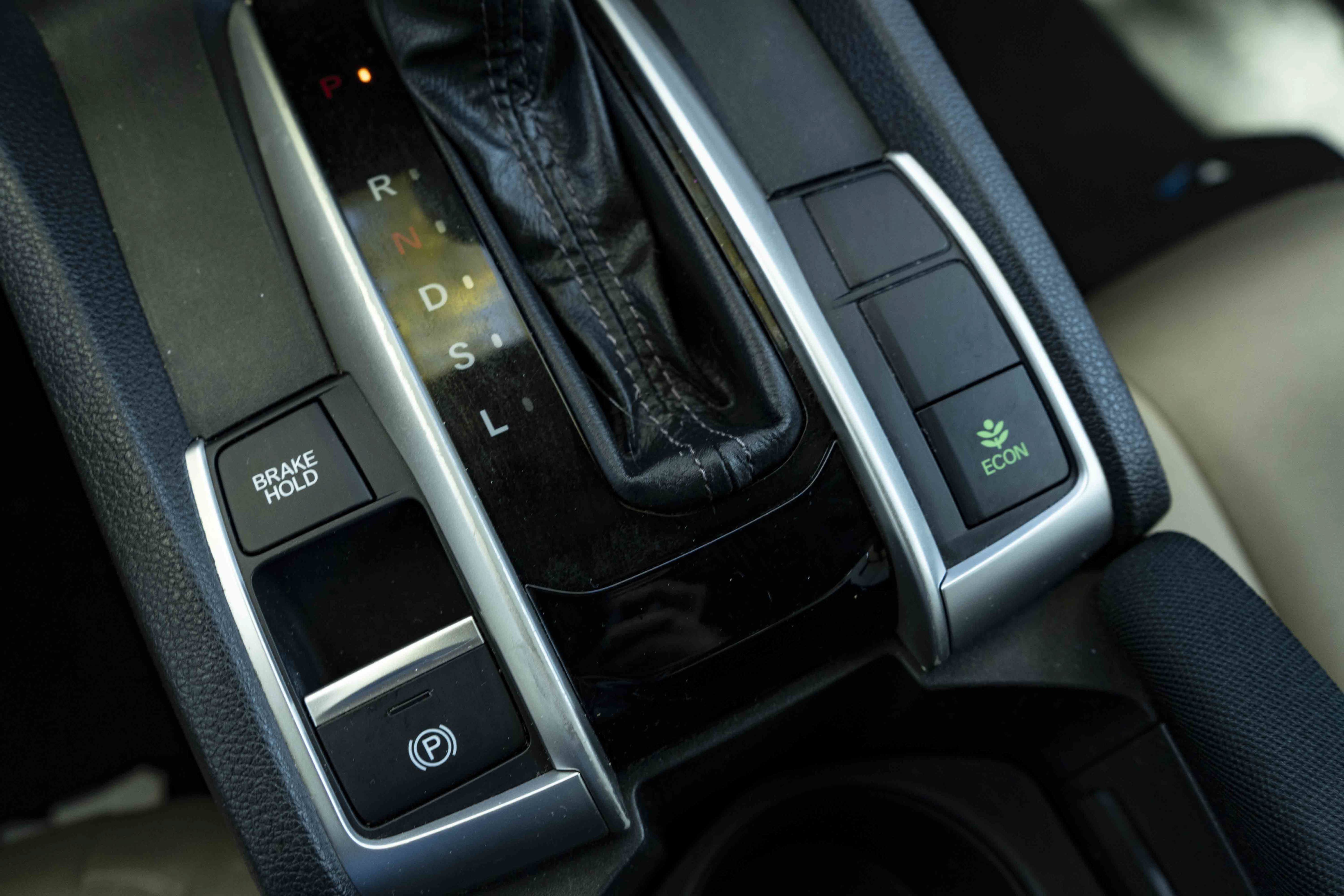 Certified 2020 Honda Civic EX image 28