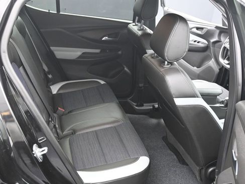Used 2024 Buick Envista Sport Touring w/ Advanced Safety Package FWD image 12