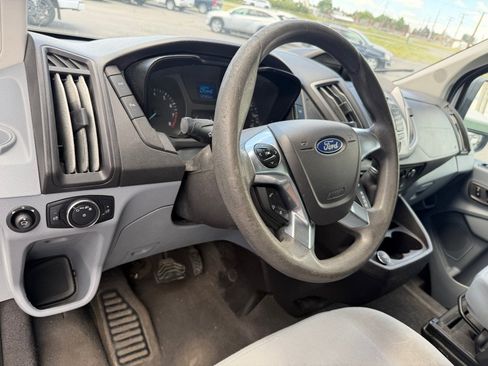 Used 2017 Ford Transit 150 XLT RWD image 14