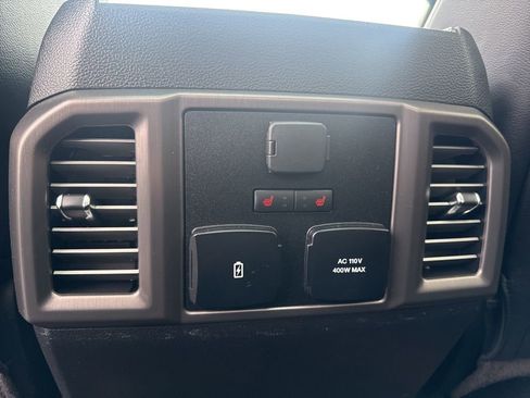 Used 2017 Ford F150 Limited AWD/4WD image 42