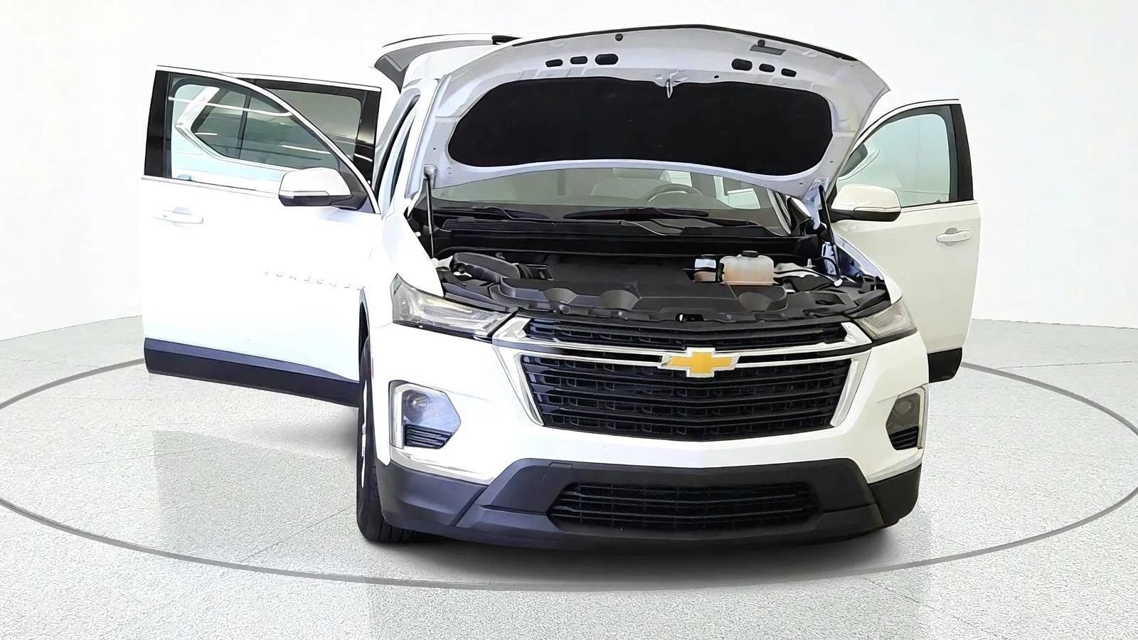 Used 2023 Chevrolet Traverse LS w/ Safety Package AWD/4WD image 12