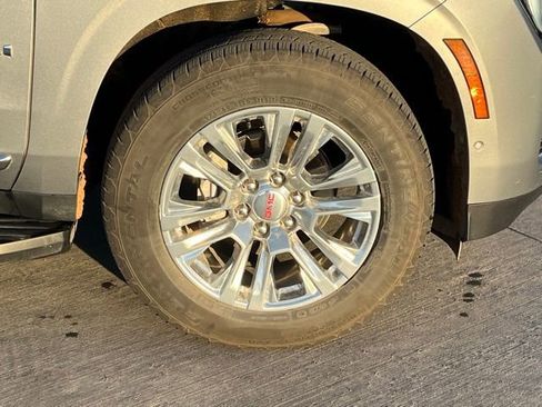 Used 2025 GMC Yukon Denali image 6