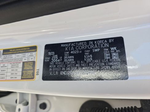 Used 2024 Kia Soul LX w/ Option Group 015 image 38