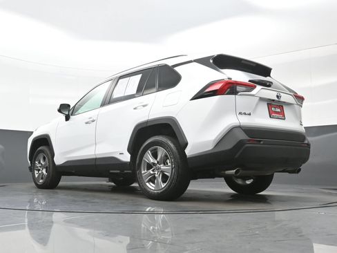 Used 2024 Toyota RAV4 XLE w/ Convenience Package AWD/4WD image 31