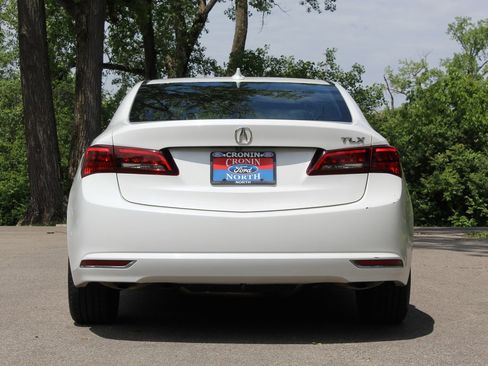 Used 2017 Acura TLX FWD image 6