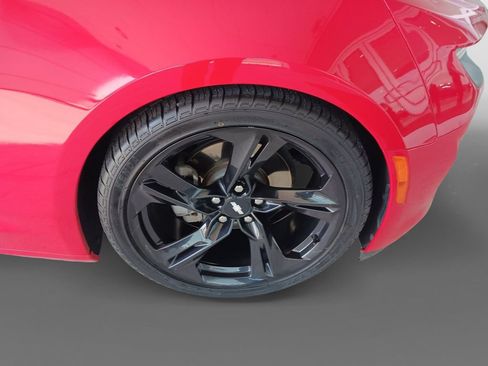 Used 2019 Chevrolet Camaro LT RWD image 16