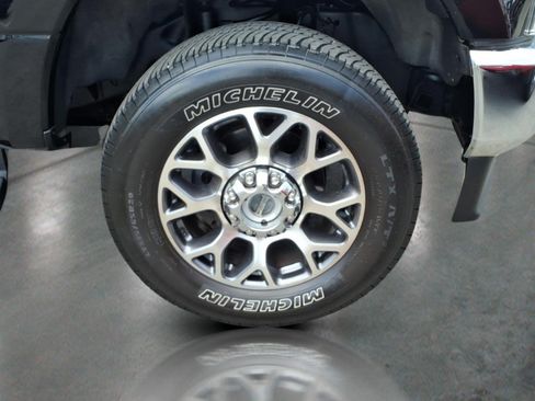 Used 2022 Ford F250 Lariat w/ Lariat Ultimate Package AWD/4WD image 10