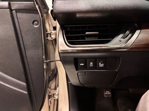 Used 2014 Toyota Avalon XLE Touring image 22