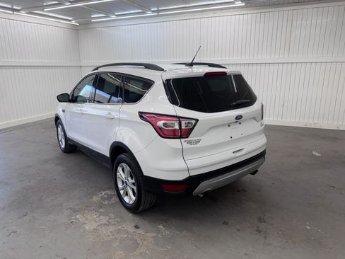 Used 2018 Ford Escape SE image 7
