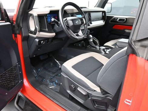 Used 2023 Ford Bronco Big Bend AWD/4WD image 2