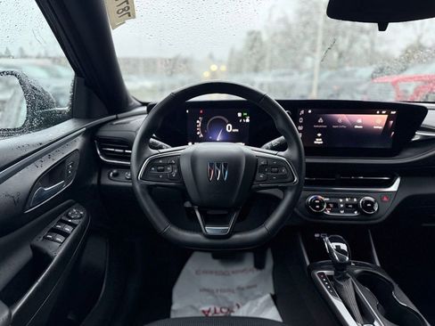 Used 2024 Buick Envista Preferred w/ Convenience I Package image 24