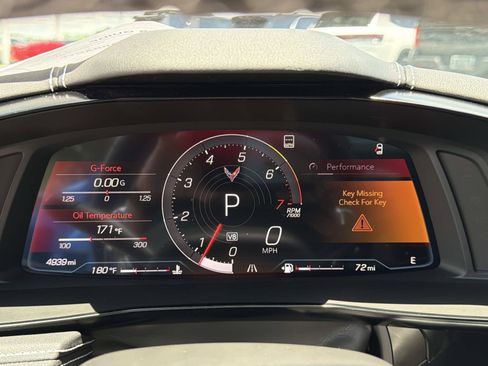 Used 2023 Chevrolet Corvette Stingray Preferred Conv w/ Z51 Performance Package RWD image 27