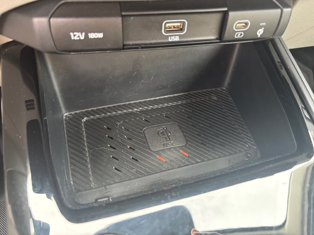 Used 2023 Kia Niro Wave w/ Wave Preserve Package FWD image 30