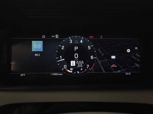 Certified 2025 Land Rover Discovery Sport Dynamic SE image 29