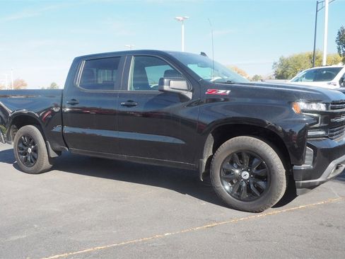 Used 2021 Chevrolet Silverado 1500 RST image 3