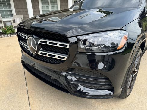 Used 2022 Mercedes-Benz GLS 450 4MATIC w/ AMG Line Exterior image 38