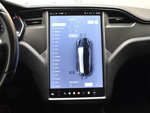 Used 2018 Tesla Model S 75D image 34