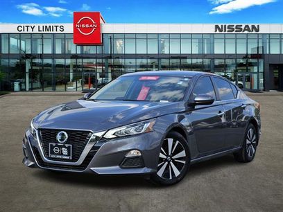Certified 2022 Nissan Altima 2.5 SV
