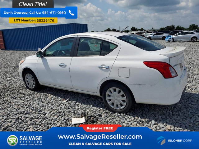 Used 2016 Nissan Versa SV FWD image 3