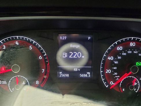 Used 2021 Volkswagen Jetta SE w/ SE Cold Weather Package FWD image 23