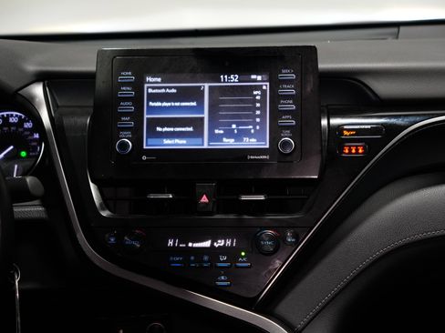 Used 2023 Toyota Camry SE image 16