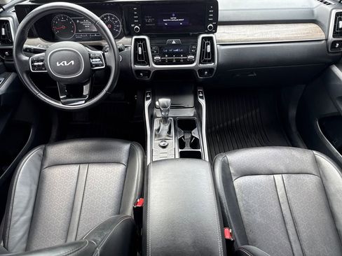 Used 2022 Kia Sorento S AWD/4WD image 12