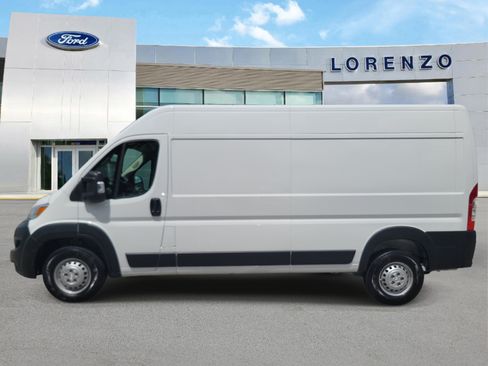 Used 2026 RAM ProMaster 2500 w/ Convenience Group FWD image 8
