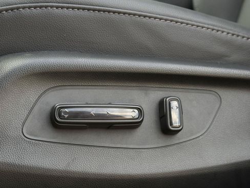 Used 2027 Honda HR-V EX-L image 11