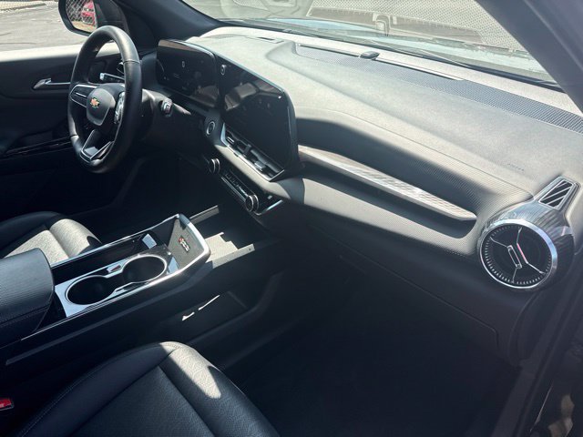 Used 2025 Chevrolet Equinox LT w/ Convenience Package II FWD image 24