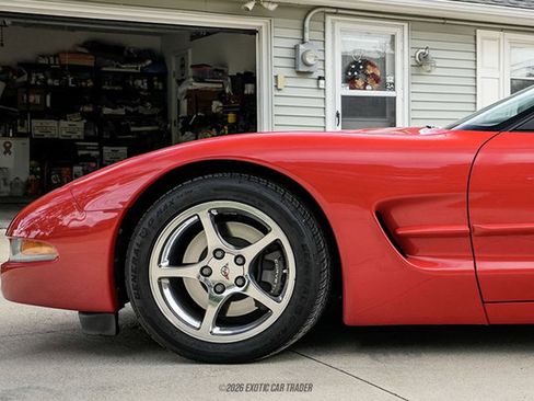 Used 2002 Chevrolet Corvette Convertible w/ Preferred Equipment Group2 RWD image 4