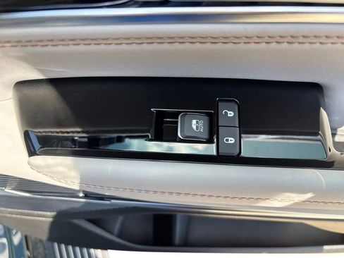 New 2026 Jeep Grand Wagoneer L Summit AWD/4WD image 36