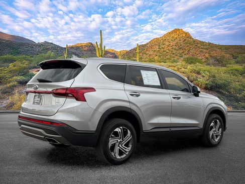 Used 2023 Hyundai Santa Fe SE w/ Cargo Package AWD/4WD image 4