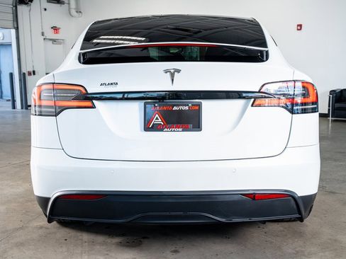 Used 2022 Tesla Model X image 7