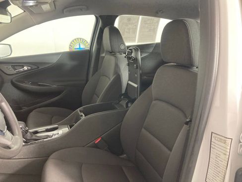 Used 2024 Chevrolet Malibu LT image 11