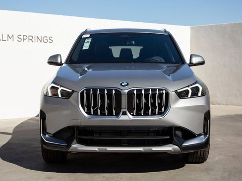 Certified 2025 BMW X1 xDrive28i w/ Technology Package image 4