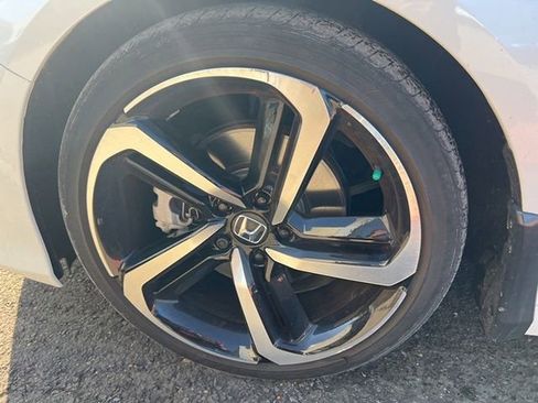 Used 2022 Honda Accord Sport image 9